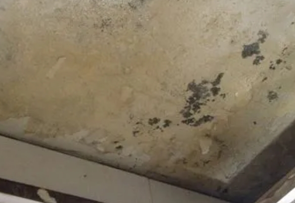 涿州阳台漏水维修公司分享下涿州卫生间渗水维修需要注意哪些问题。